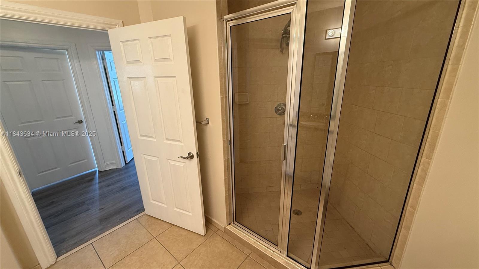 3001 NE 185th St #201, Aventura FL 33180