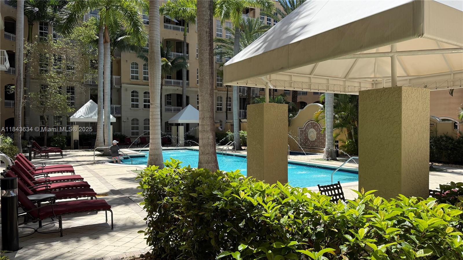 3001 NE 185th St #201, Aventura FL 33180