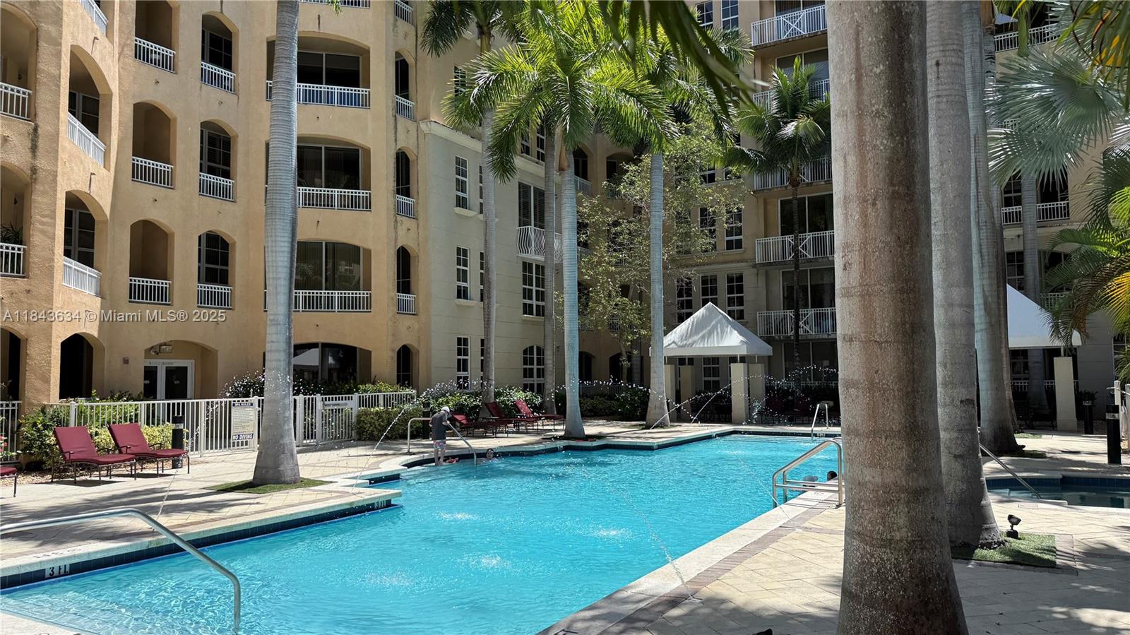 3001 NE 185th St #201, Aventura FL 33180