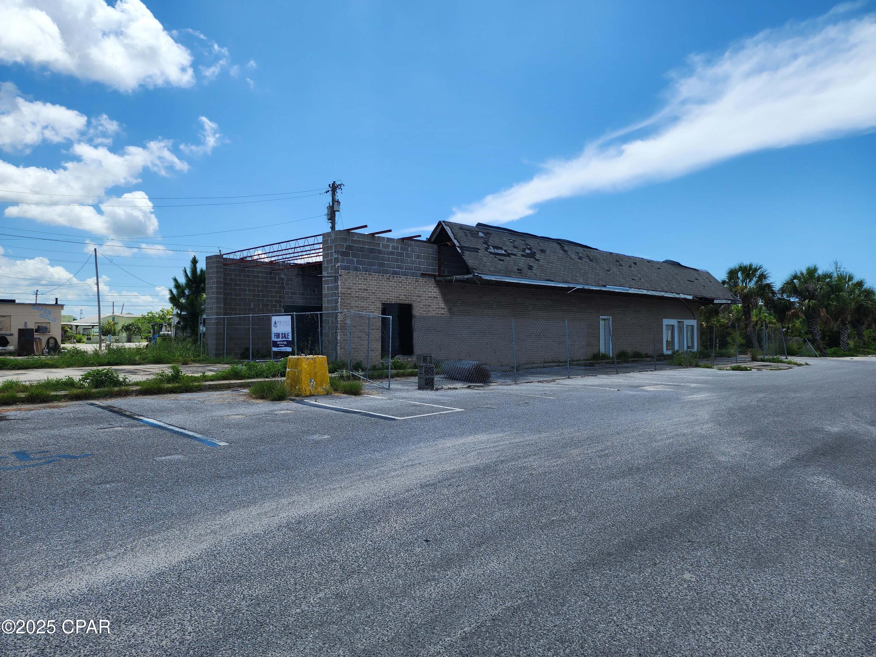 Image 19 For 211 15th Street