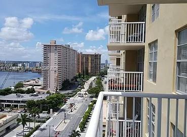 231 174th St Unit 1611, Sunny Isles Beach, Florida 33160