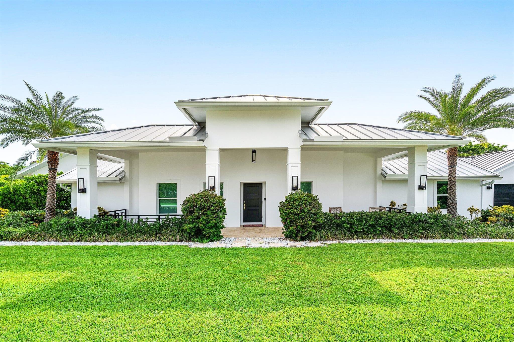 Image to showcase the property located at 11863 Lake Shore Place
