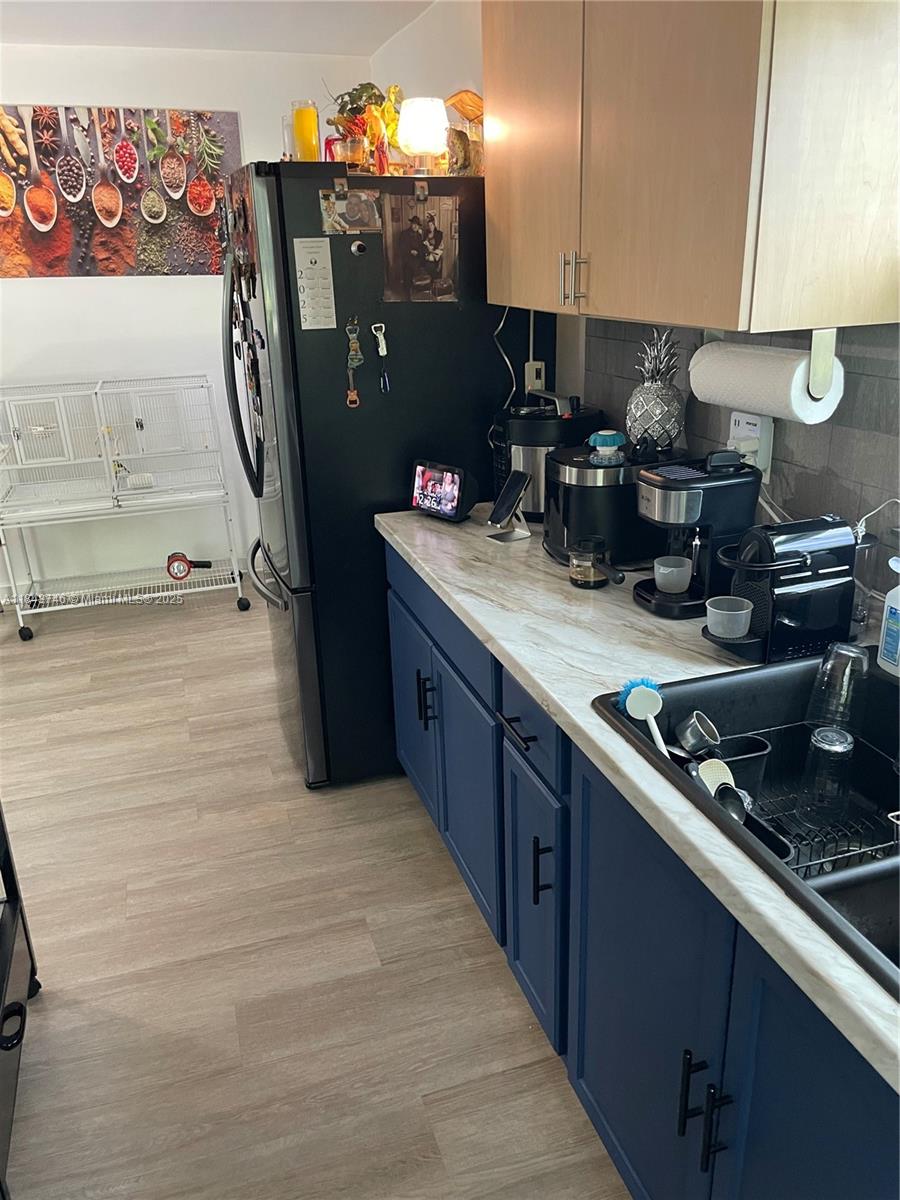 551 Ave Del Sur