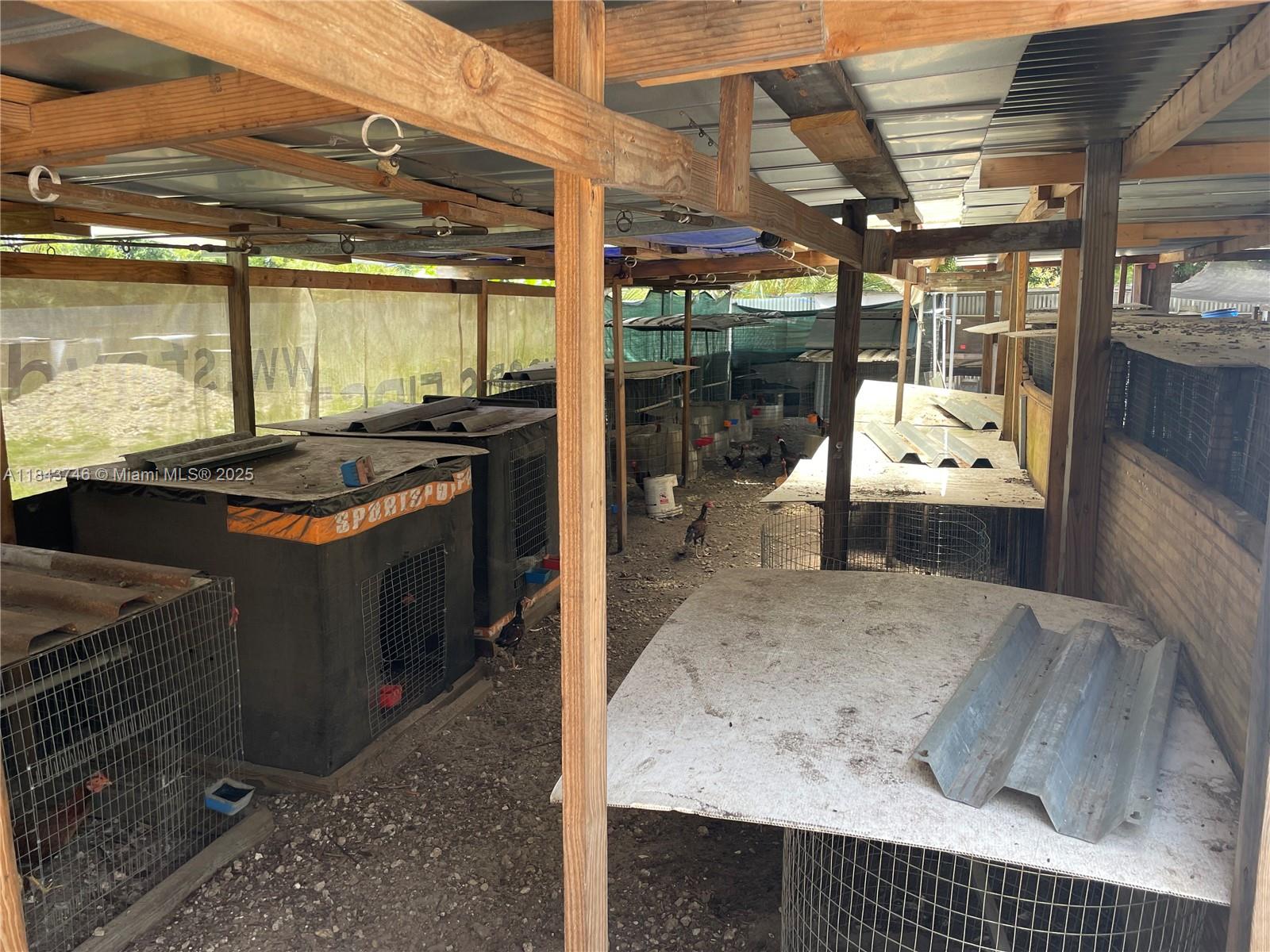 551 Ave Del Sur