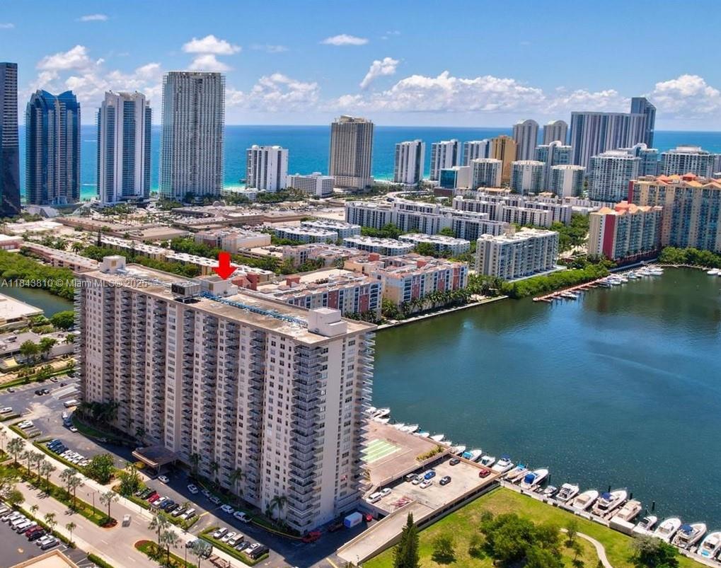 Winston Towers 100 Ccondo