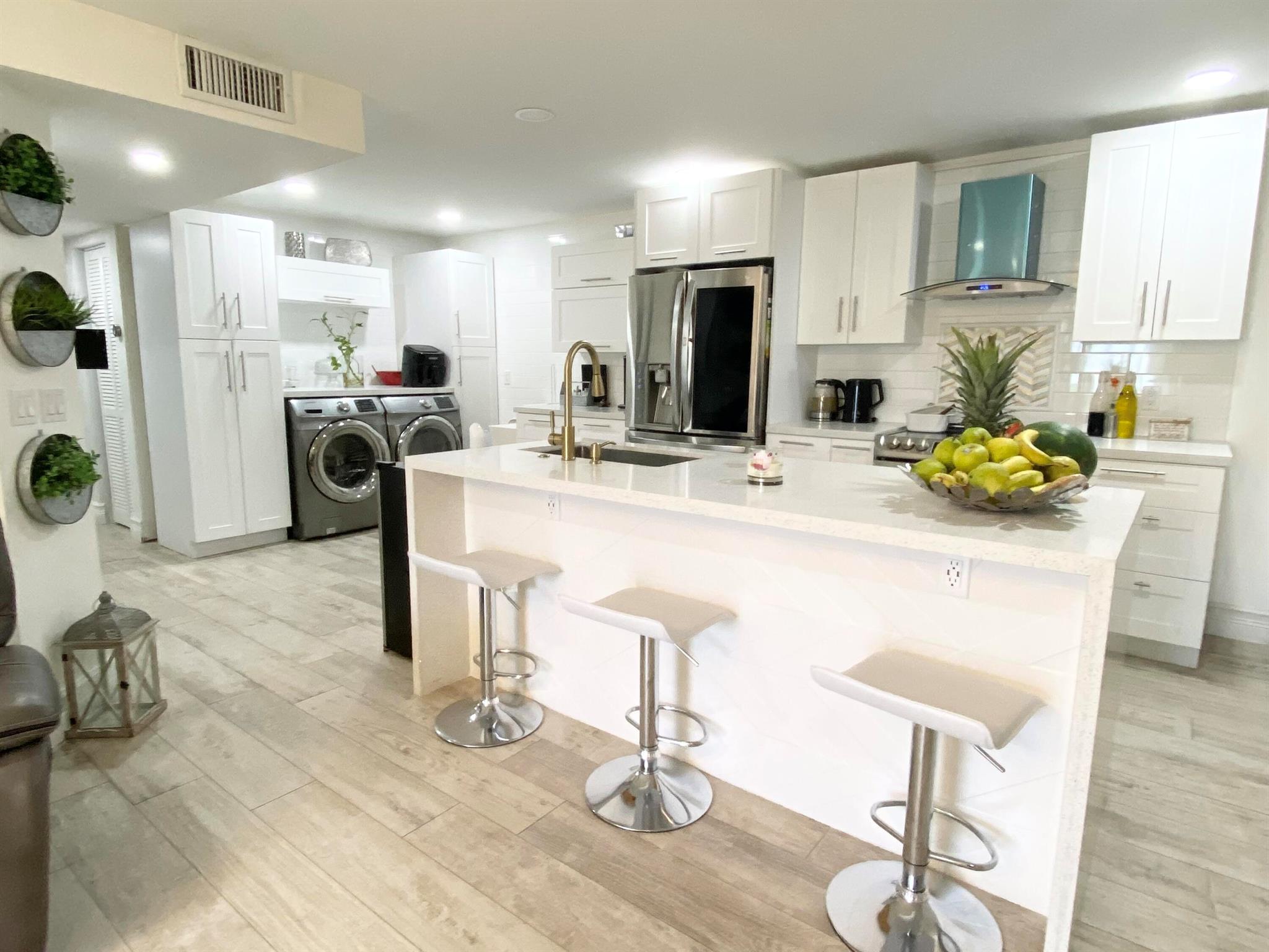 3594 Alder Drive Unit H1, West Palm Beach, Florida 33417