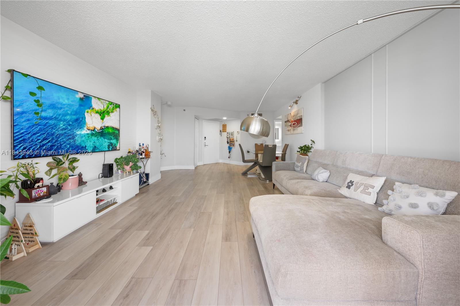 3530 Mystic Pointe Dr #1406, Aventura FL 33180