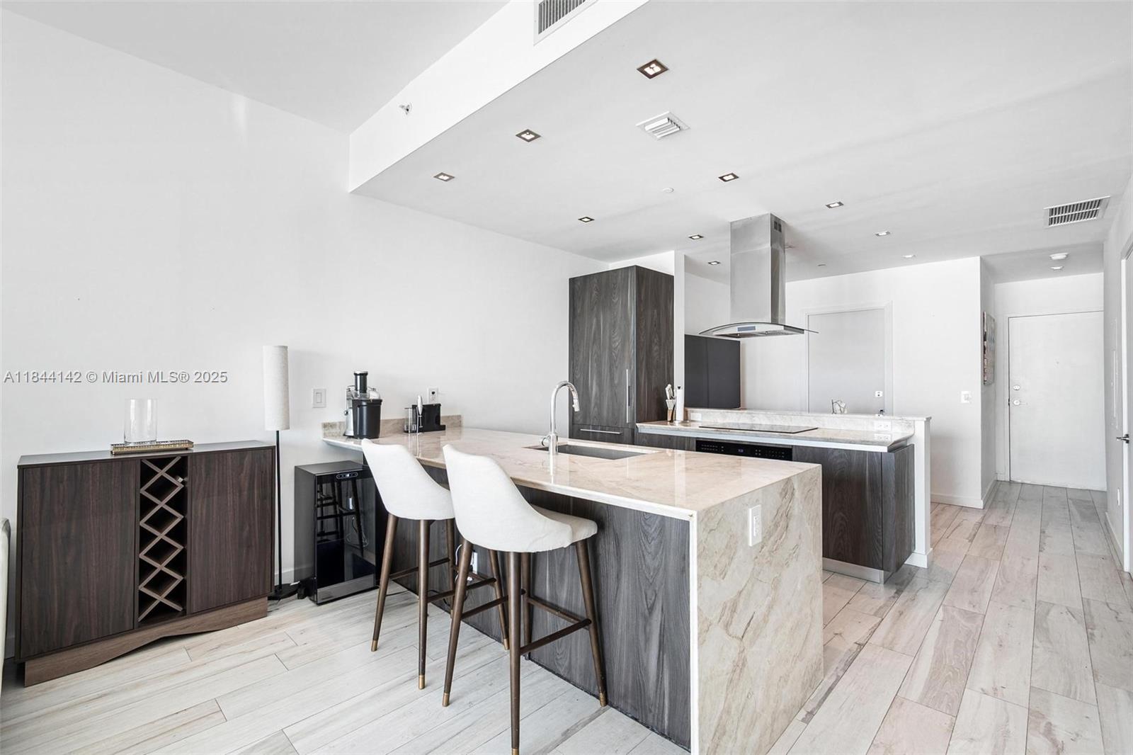 480 NE 31st St #1603, Miami FL 33137