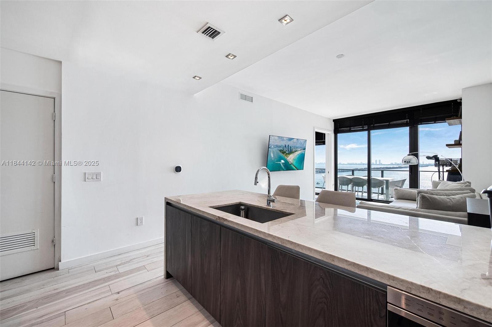 480 NE 31st St #1603, Miami FL 33137