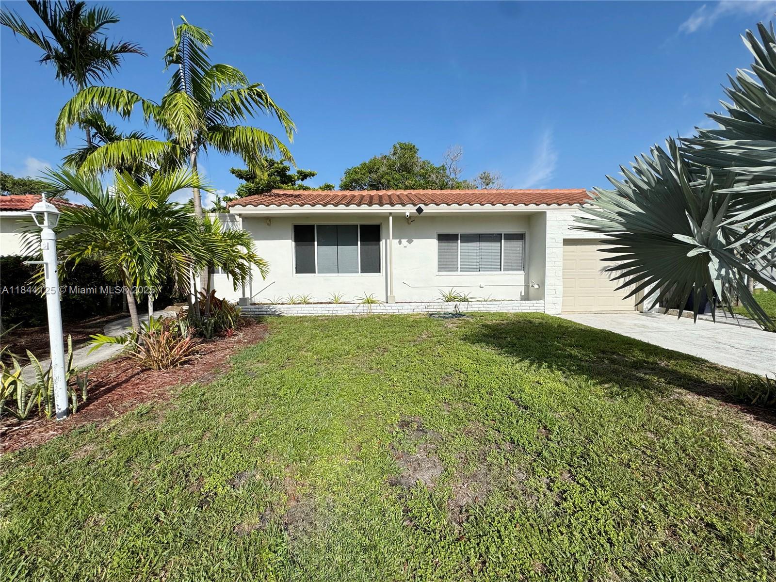 7536 Cutlass Ave, North Bay Village, Florida 33141