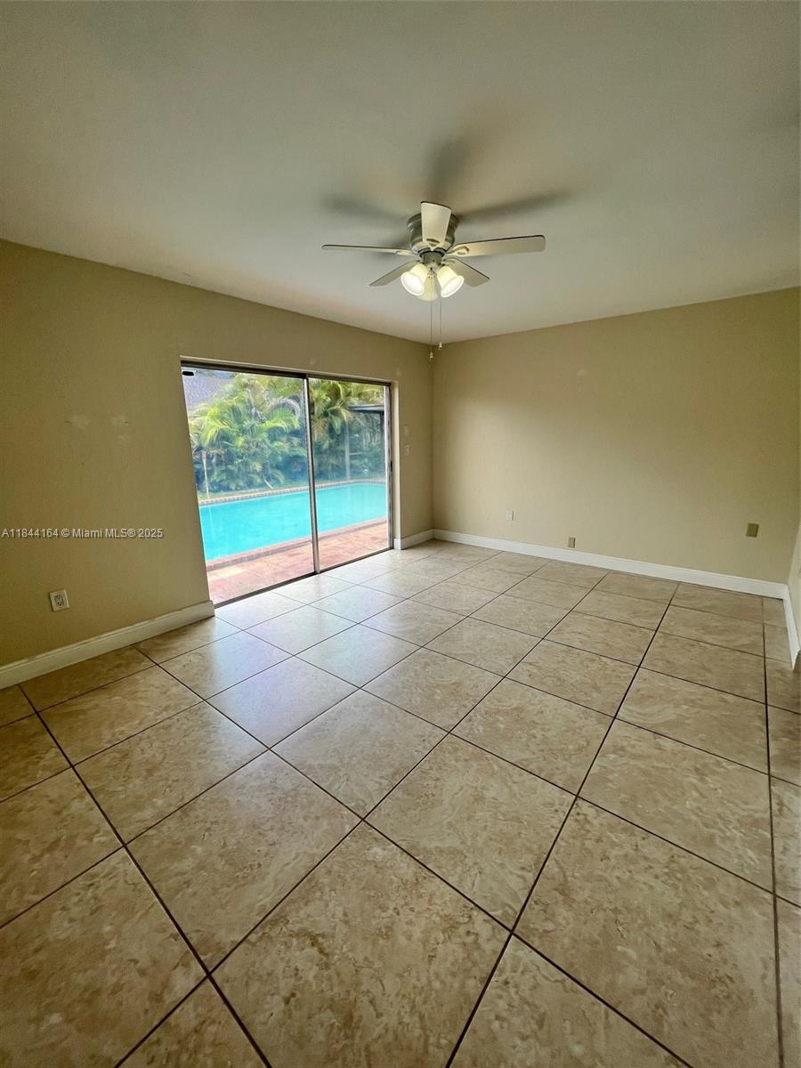 10511 SW 145th Ct