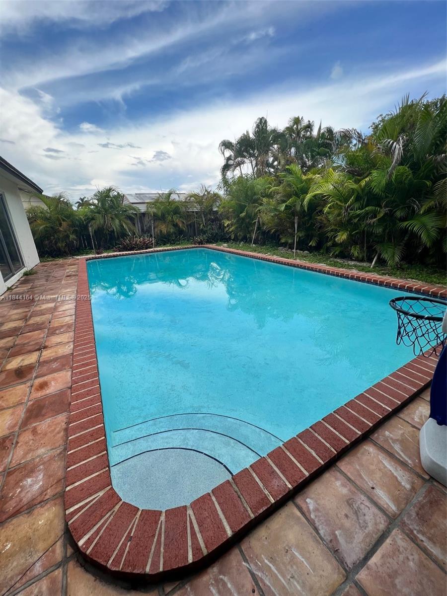 10511 SW 145th Ct