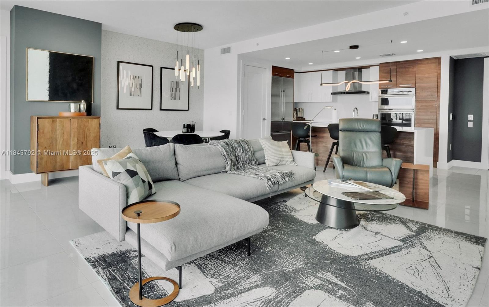 100 Las Olas Blvd Unit 2802, Fort Lauderdale, Florida 33301