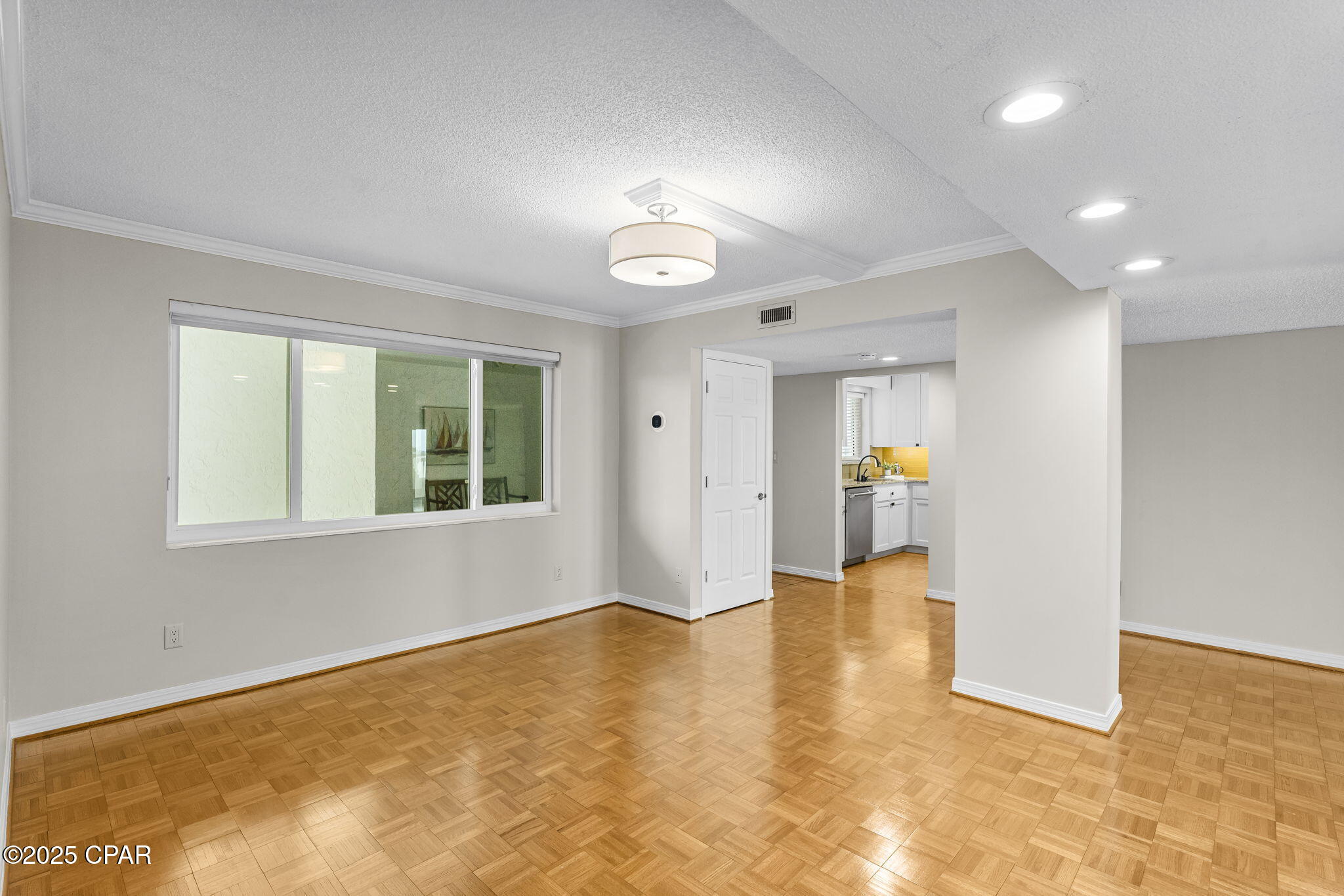 Image 15 For 100 Cherry Street 604