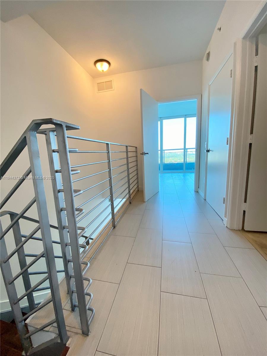 60 SW 13th St #1809, Miami FL 33130