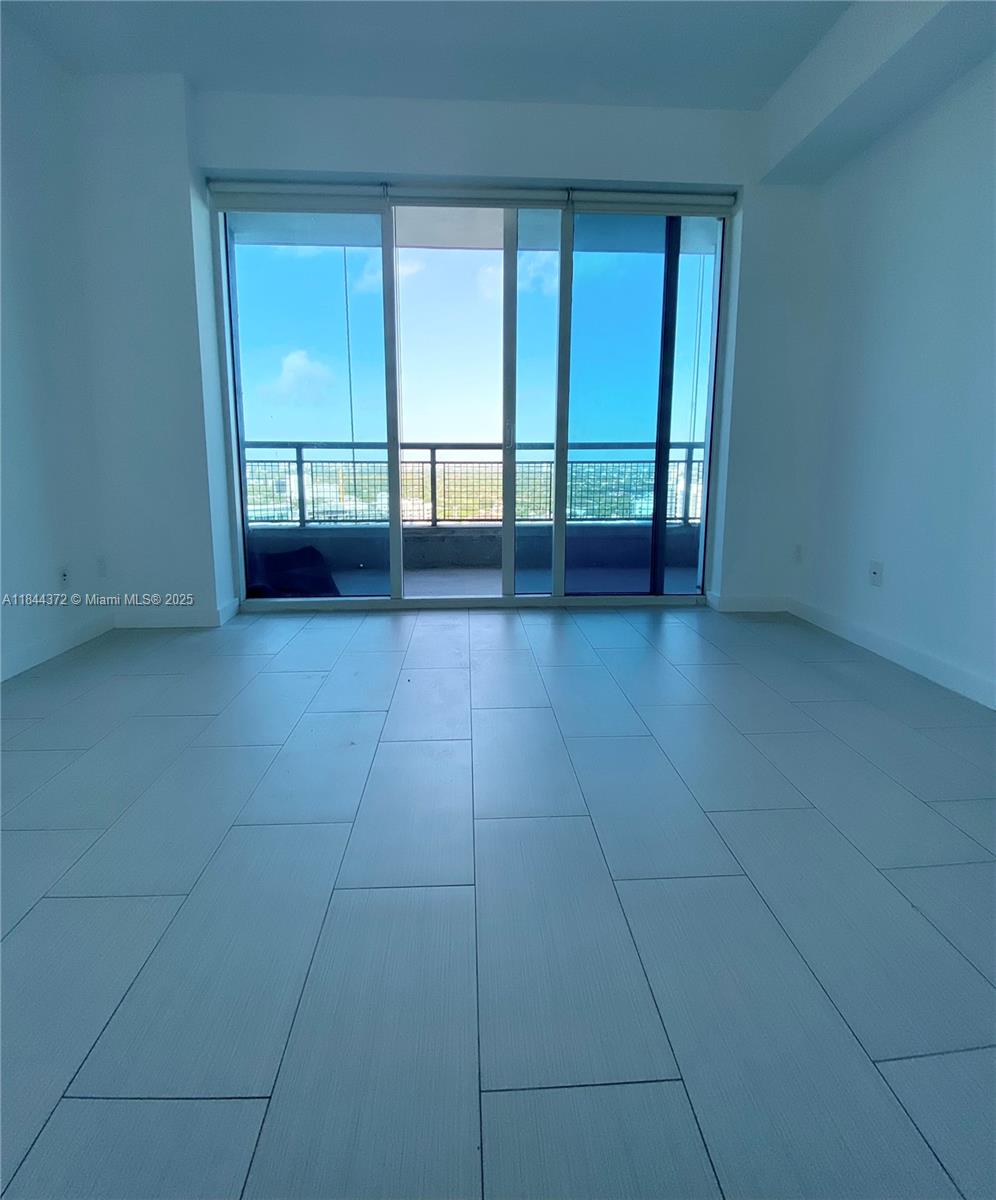 60 SW 13th St #1809, Miami FL 33130