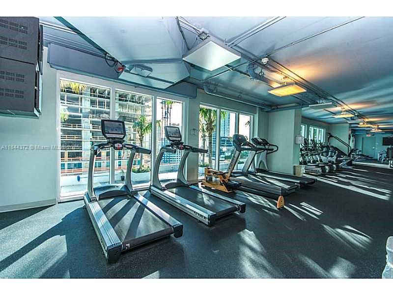 60 SW 13th St #1809, Miami FL 33130