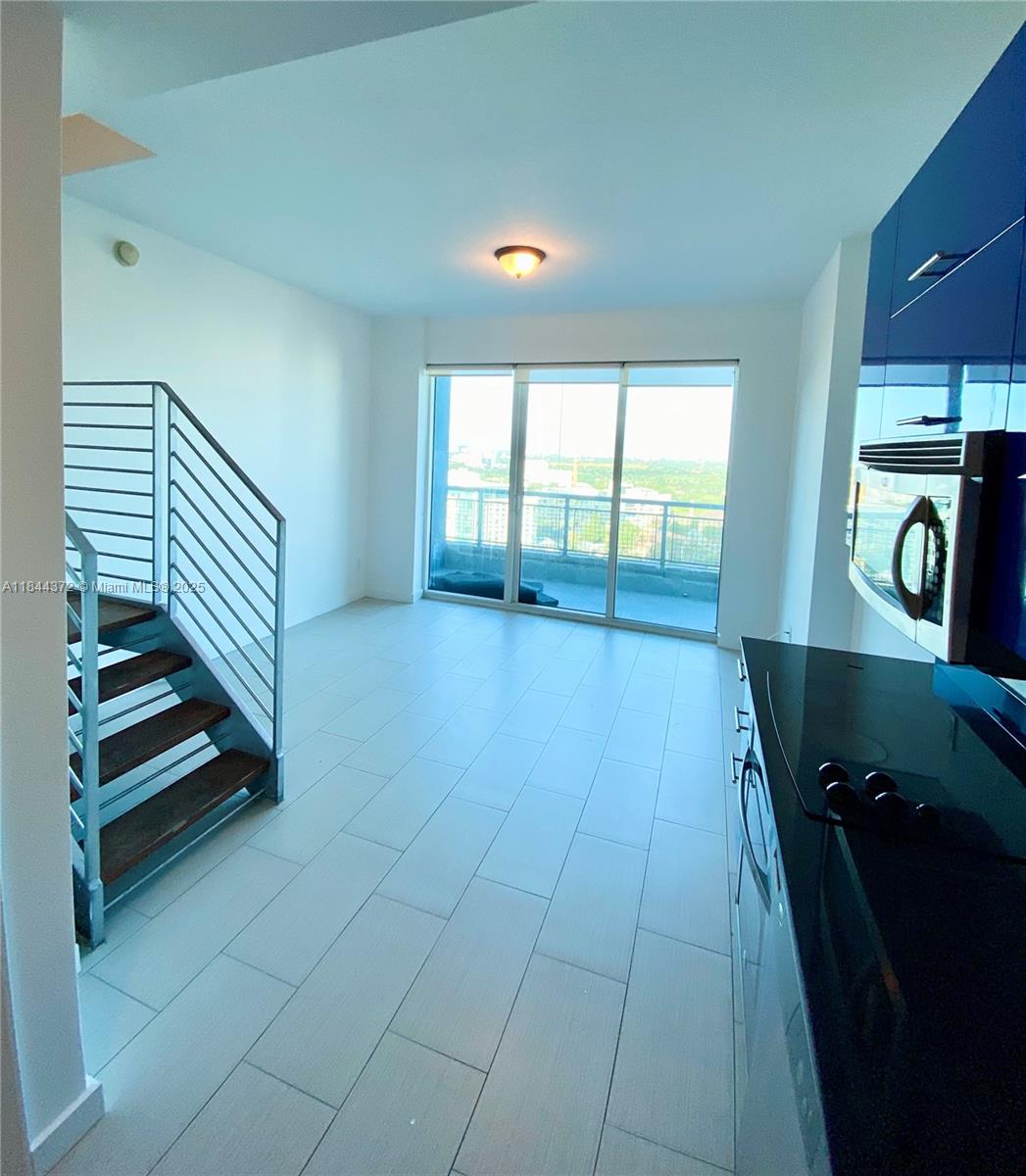 60 SW 13th St #1809, Miami FL 33130