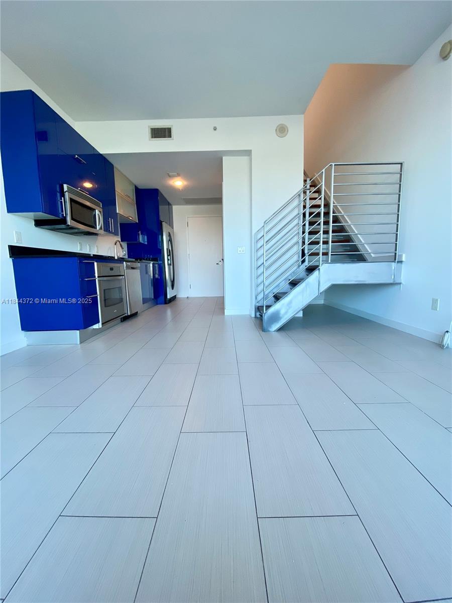60 SW 13th St #1809, Miami FL 33130