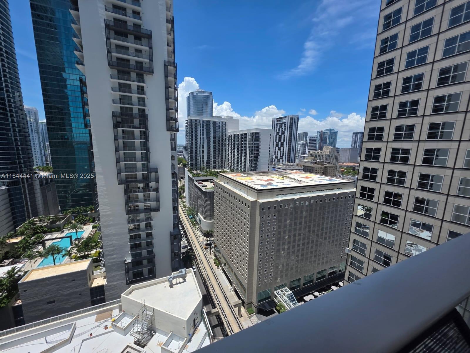 300 S Biscayne Blvd #T-2311, Miami FL 33131