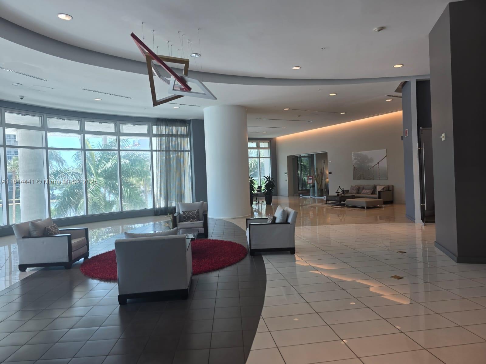 300 S Biscayne Blvd #T-2311, Miami FL 33131