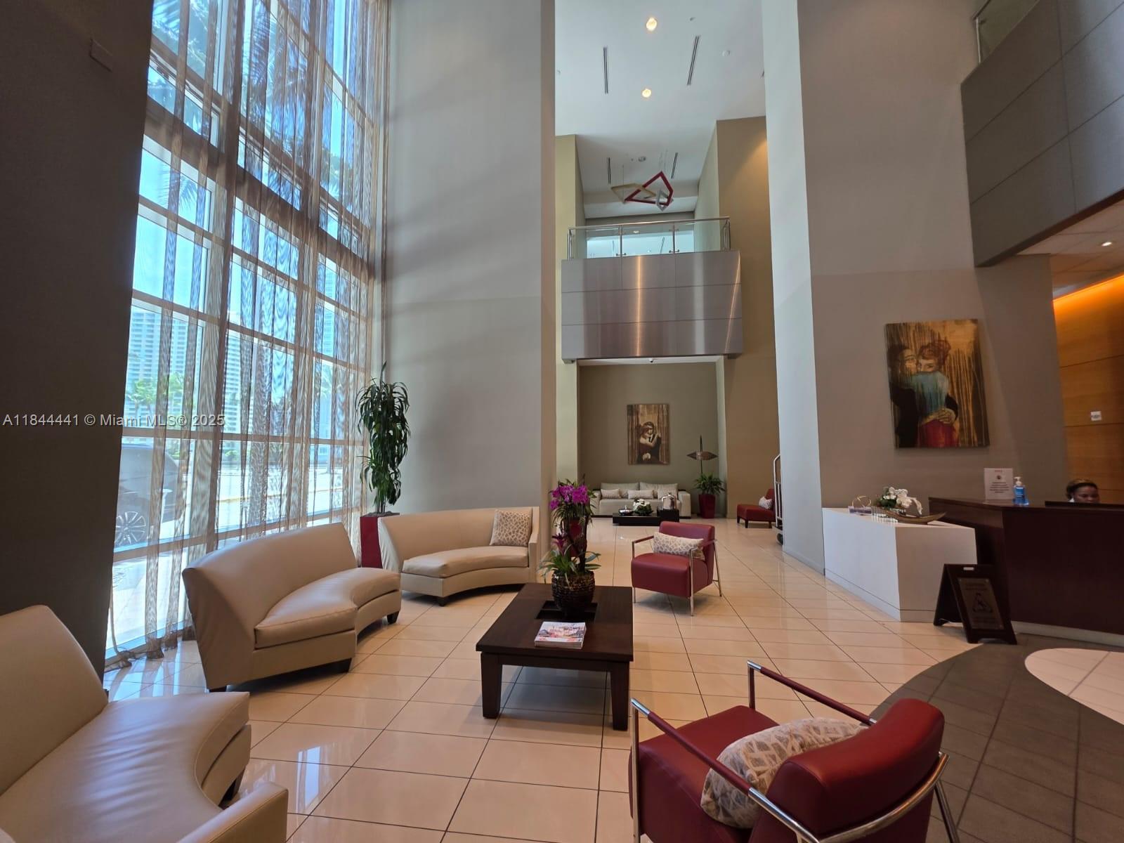 300 S Biscayne Blvd #T-2311, Miami FL 33131