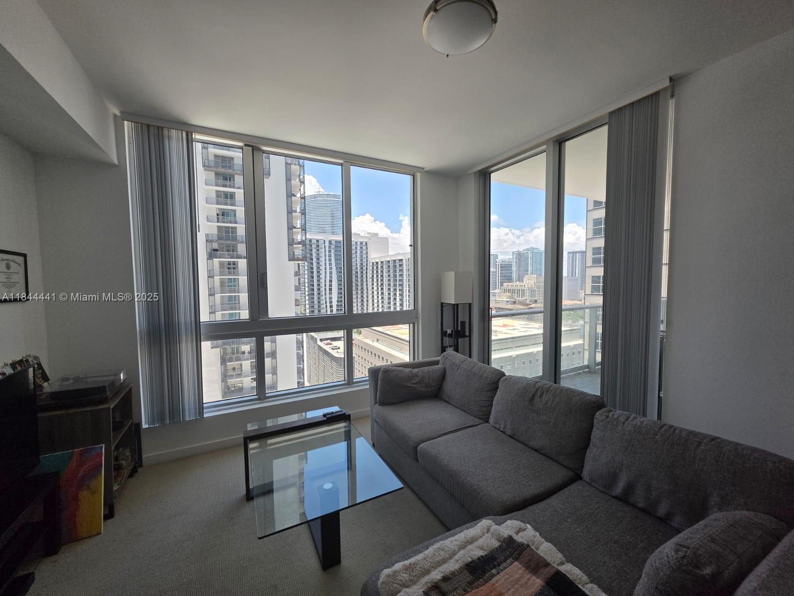 300 S Biscayne Blvd #T-2311, Miami FL 33131