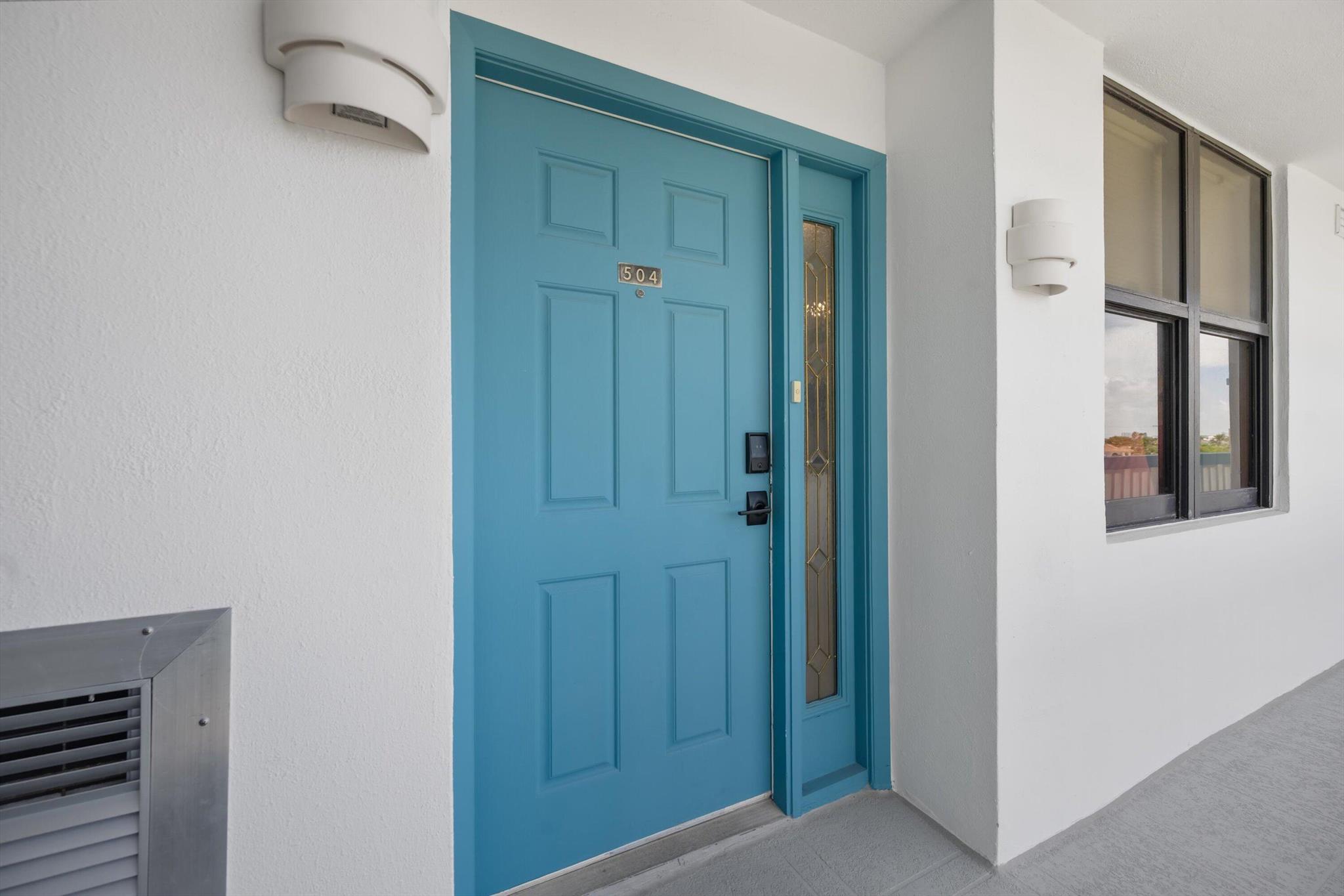 Image to showcase the property located at 900 Ocean Drive 504