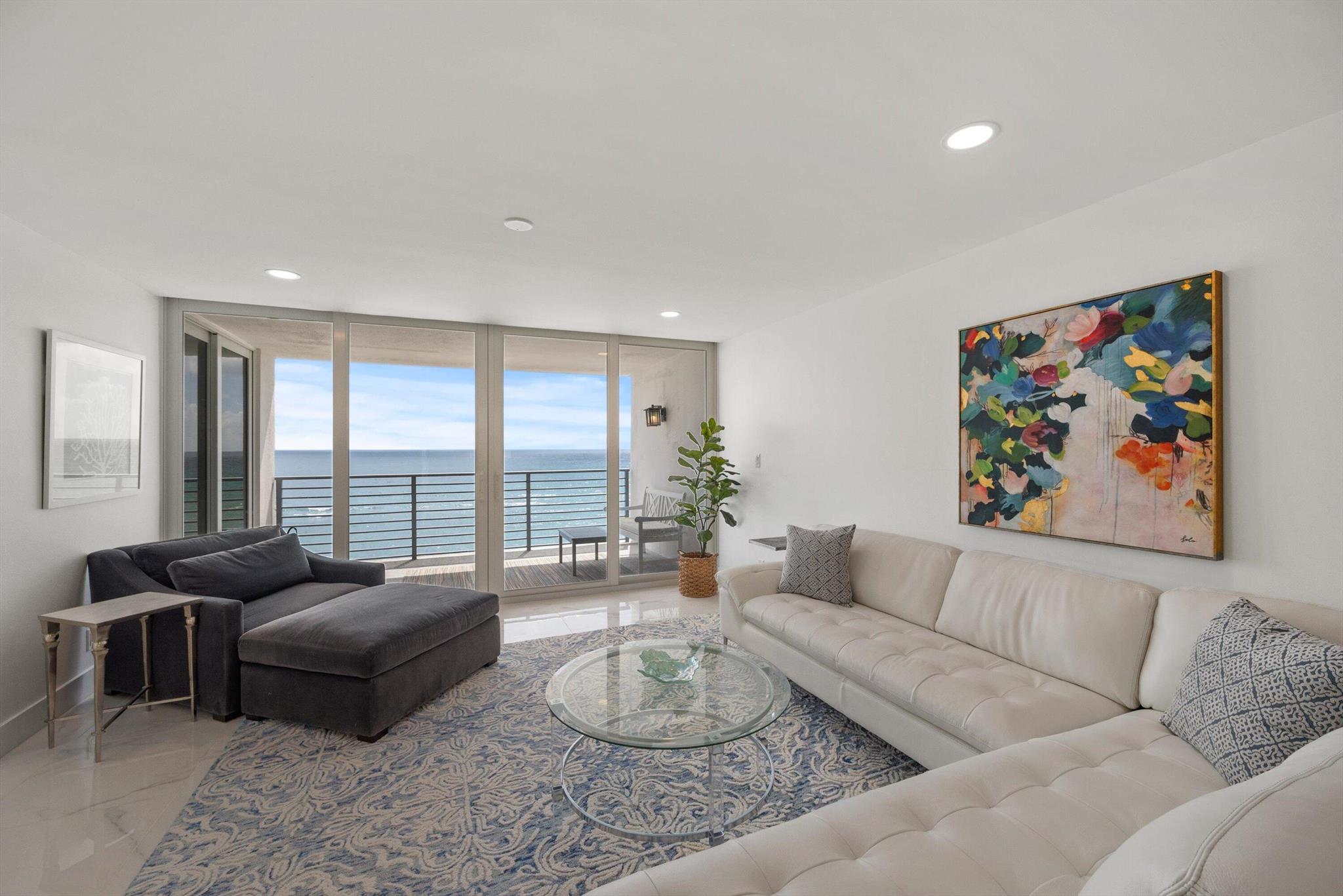 Image to showcase the property located at 900 Ocean Drive 504