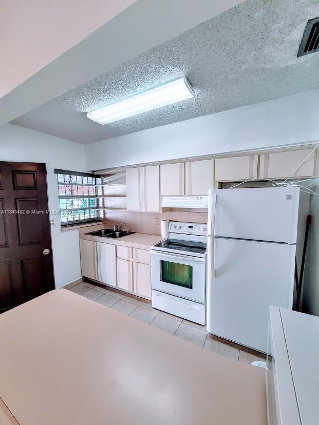 5451 SW 5th Ter 5451
