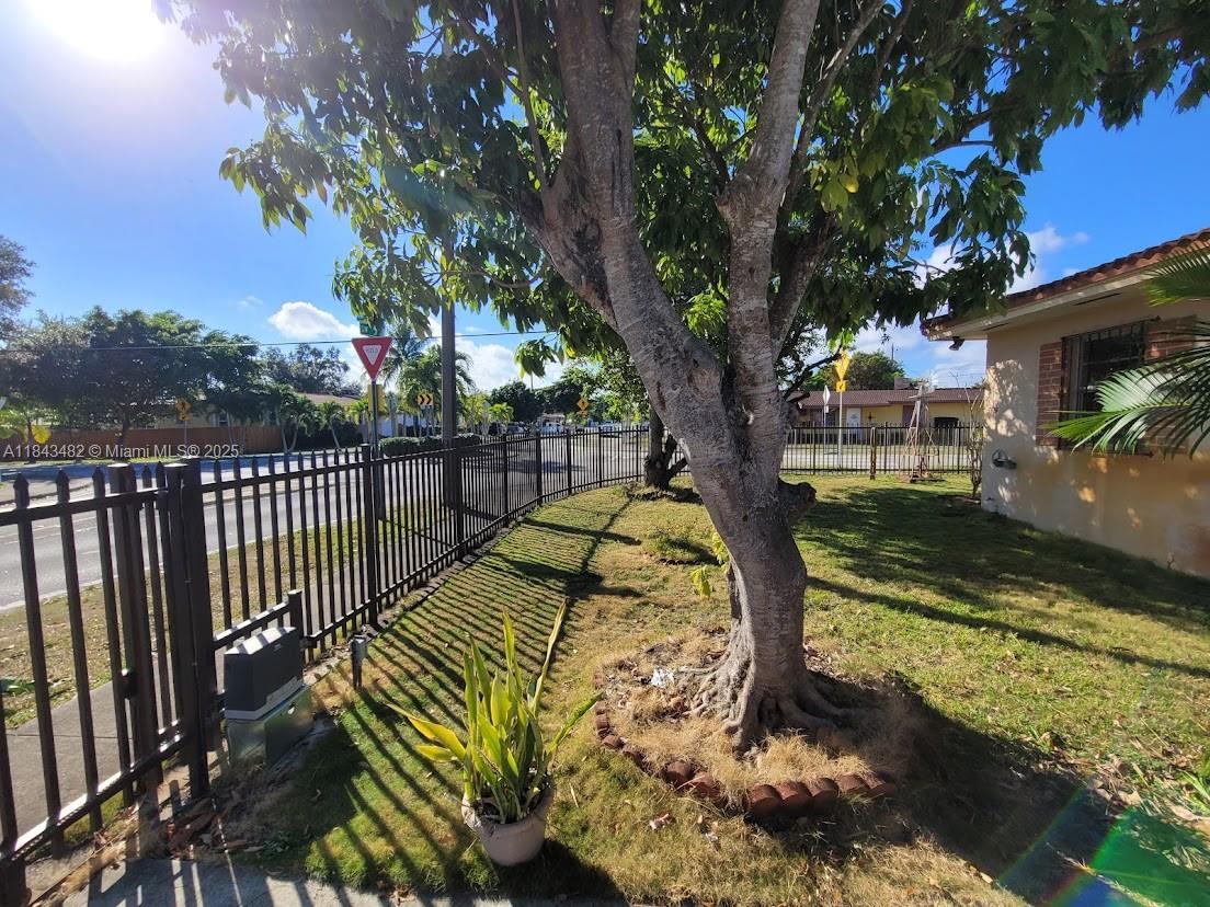 5451 SW 5th Ter 5451
