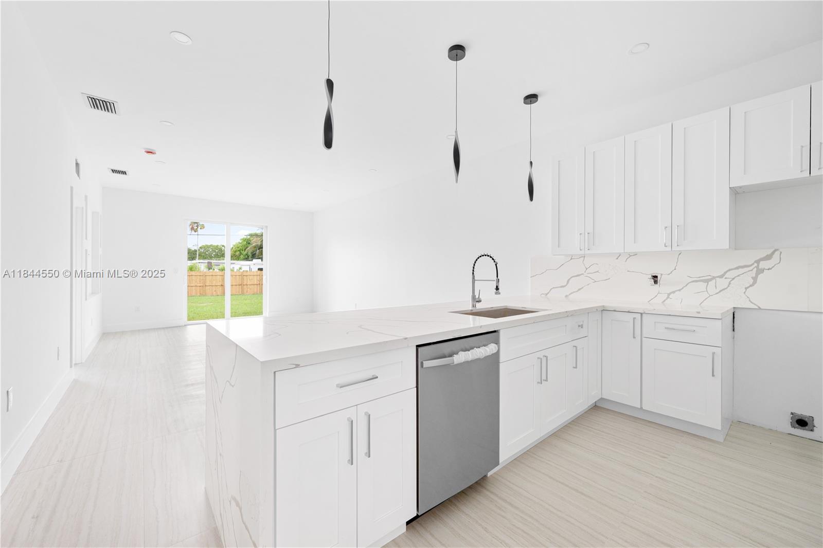 Property photo # 7