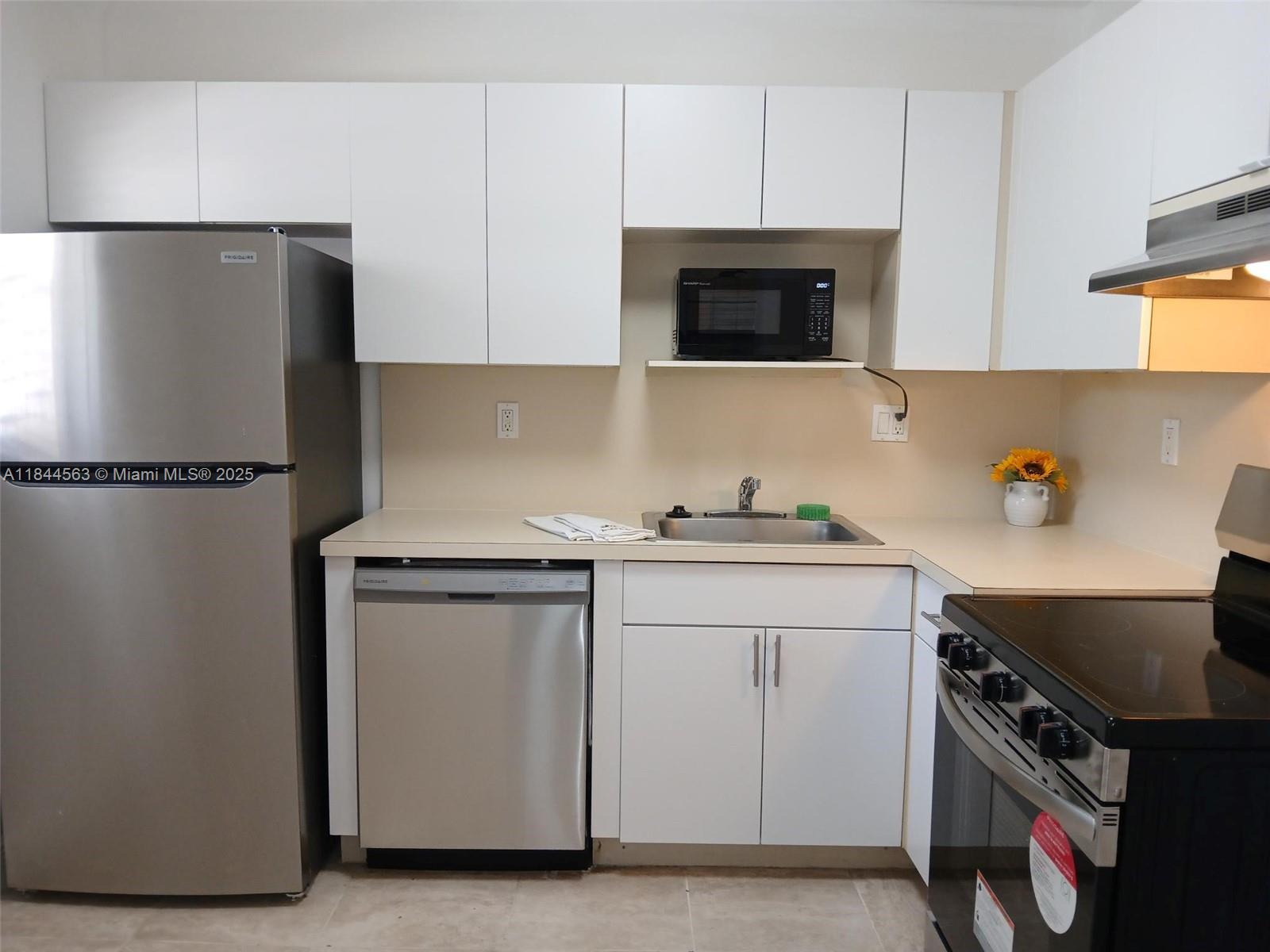 Property photo # 6