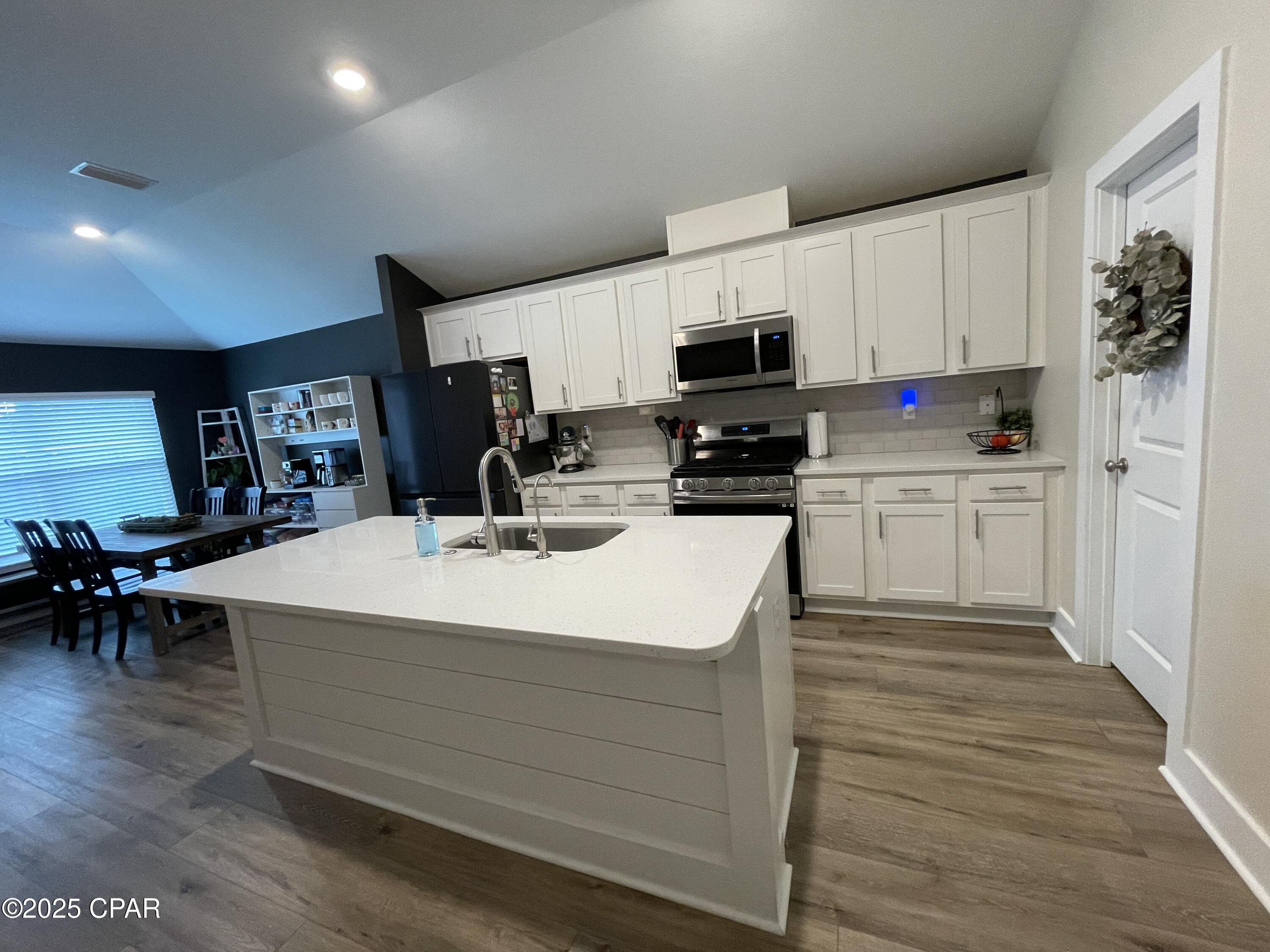 Image 3 For 226 Bayou Bend Lane