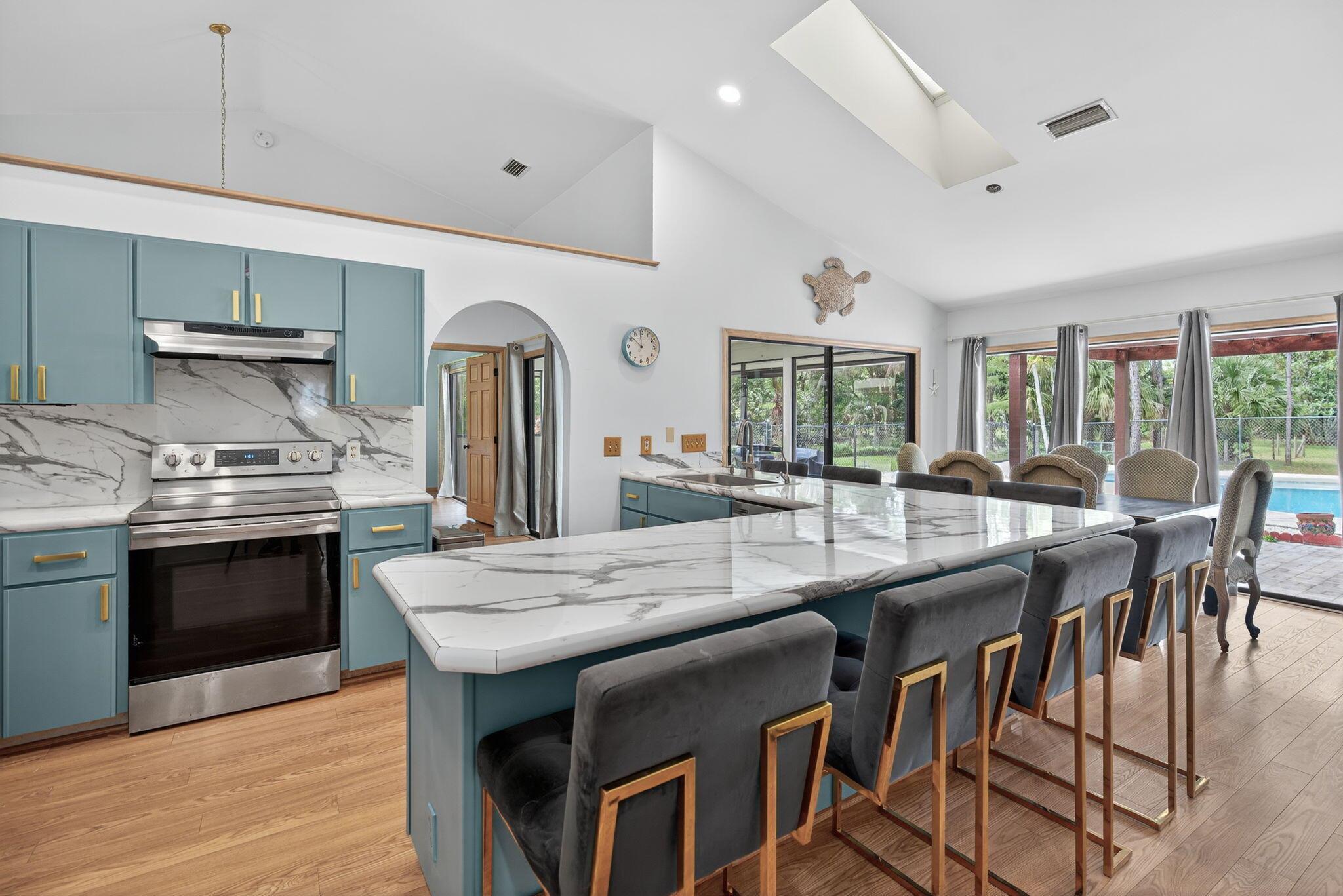 Image to showcase the property located at 10330 157th Street N