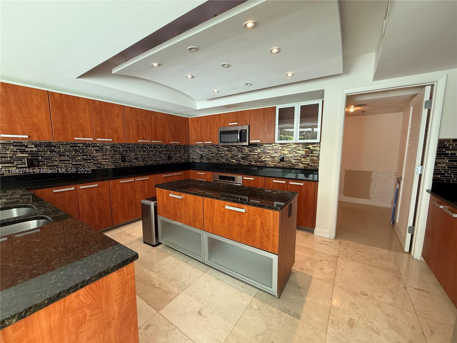 Property photo # 9