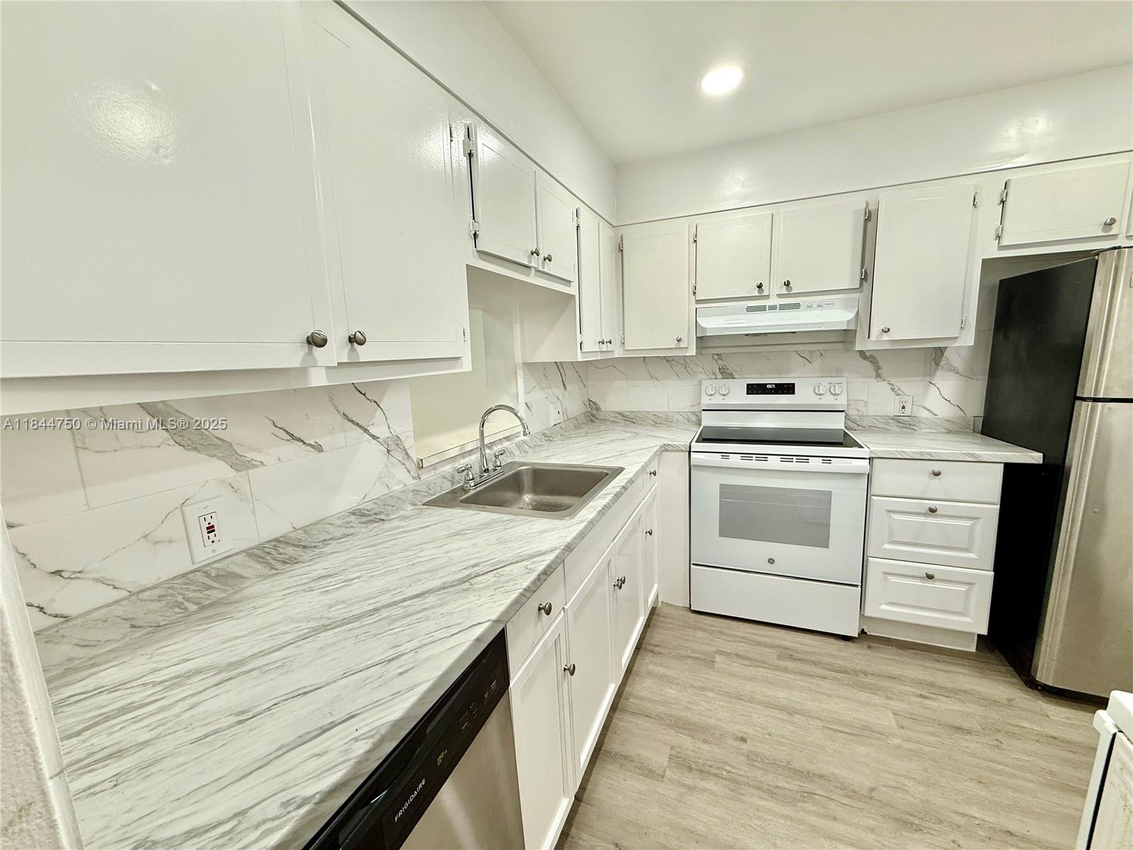 Property photo # 0