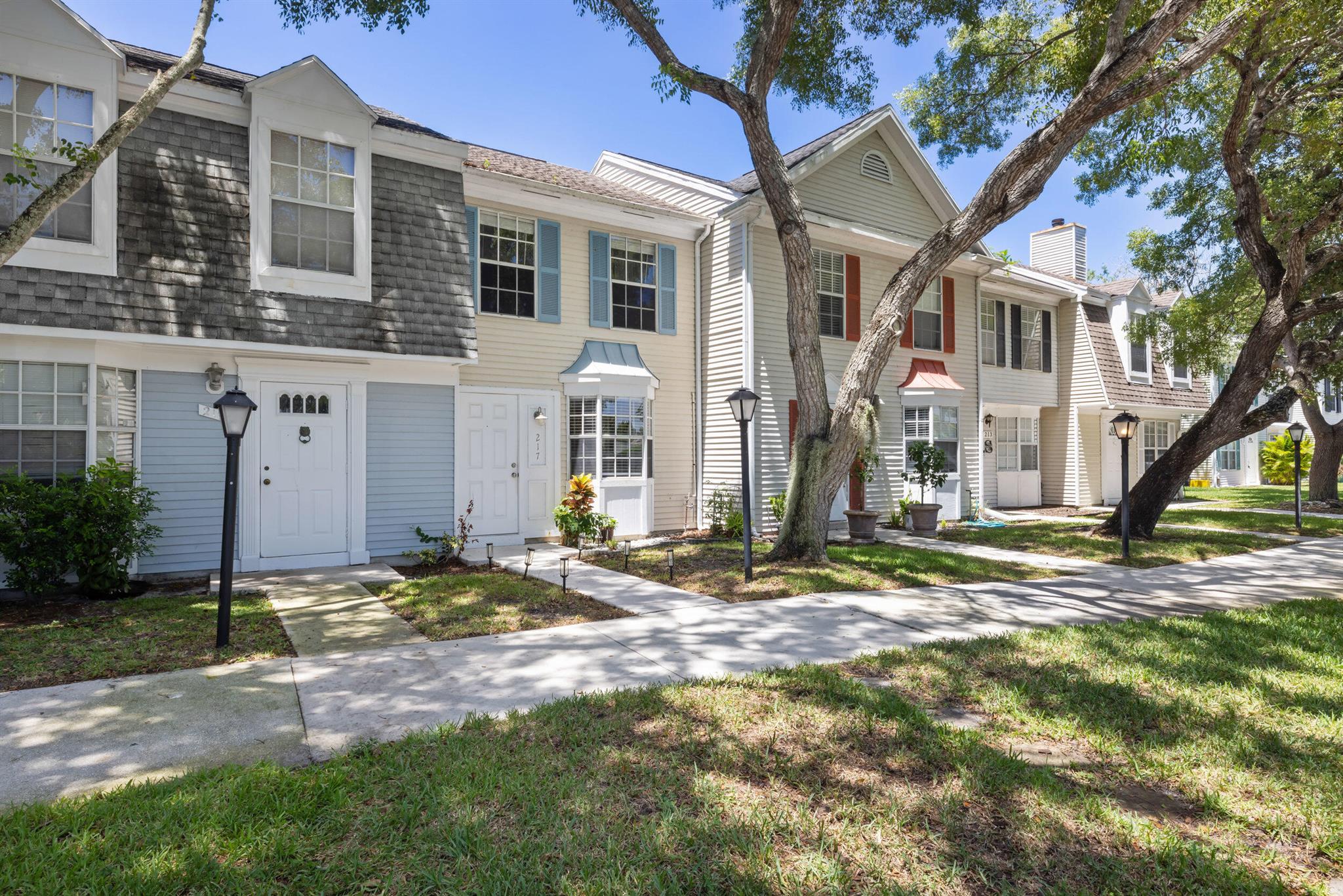 Image to showcase the property located at 217 Georgian Park Drive