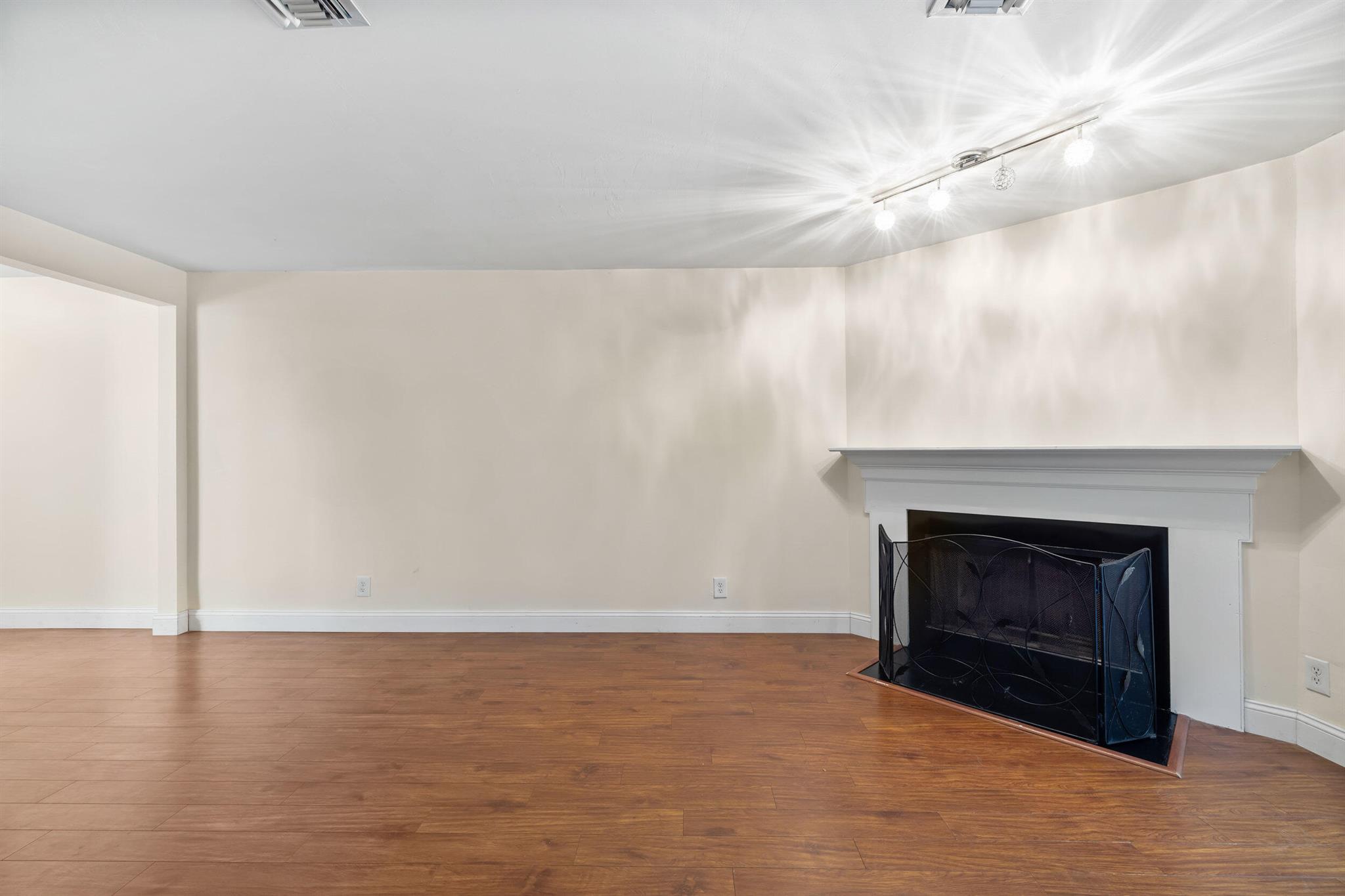 Image to showcase the property located at 217 Georgian Park Drive