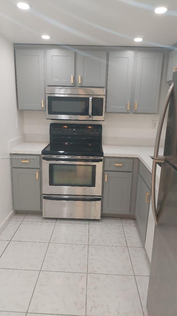 Property photo # 2