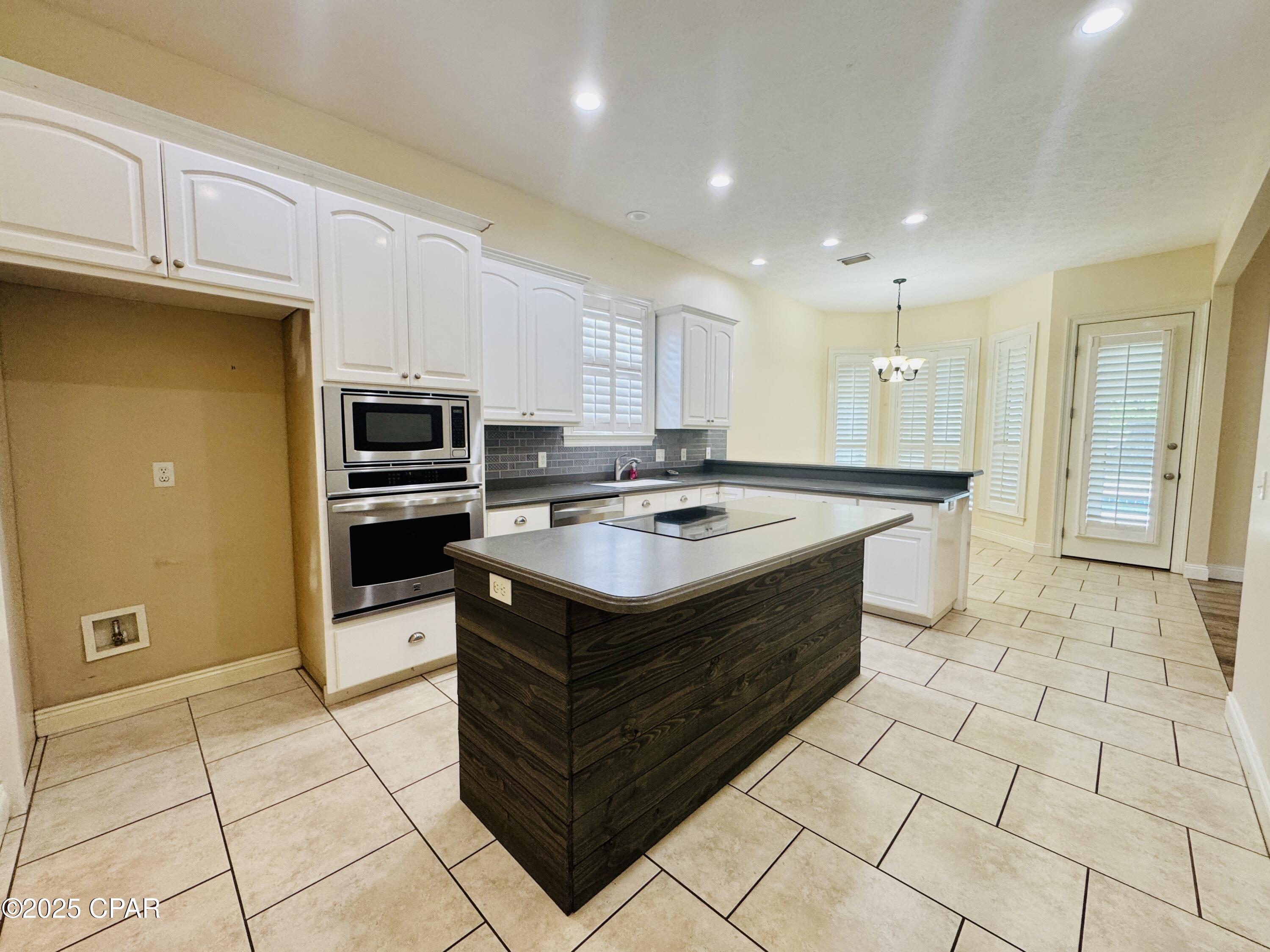Image 2 For 100 Palm Bay Boulevard