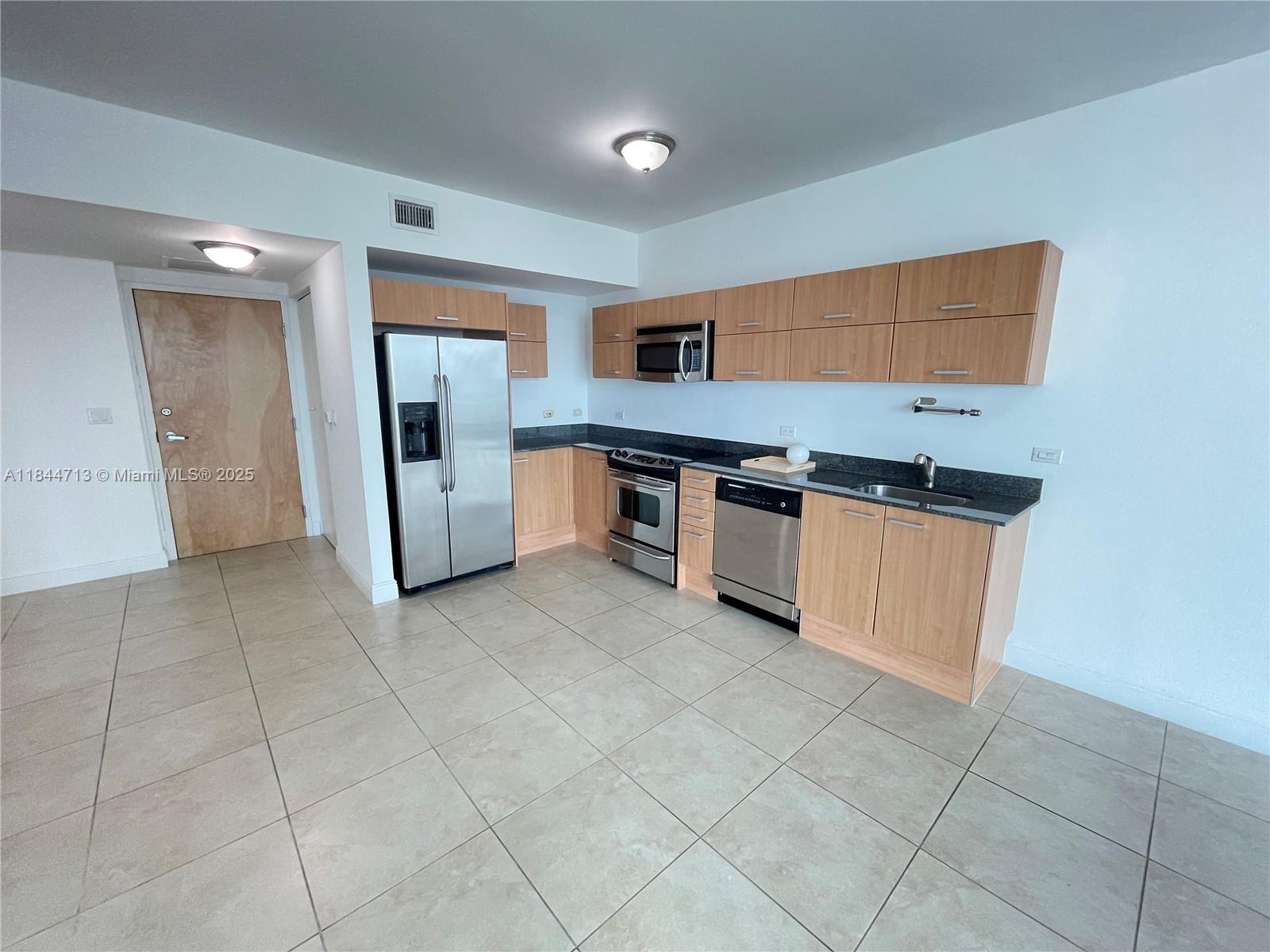 350 S Miami Ave #3709, Miami FL 33130
