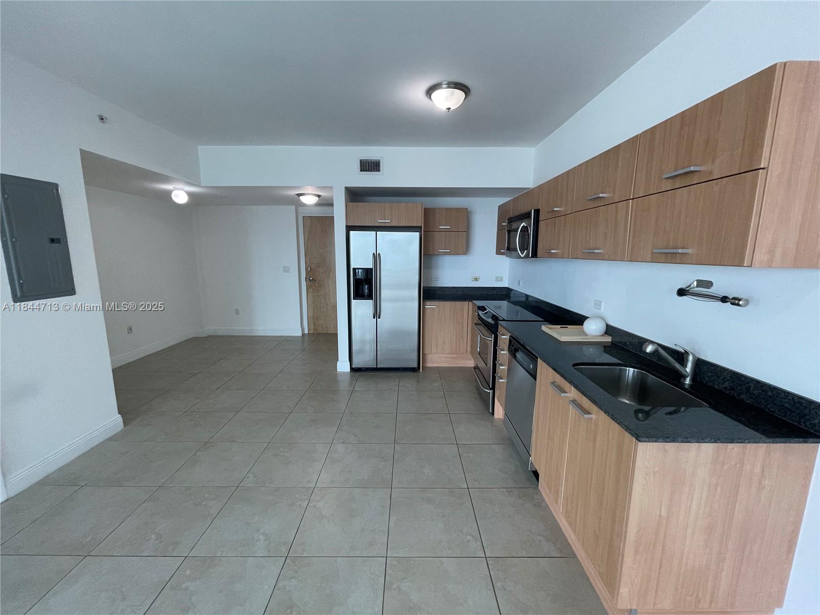 350 S Miami Ave #3709, Miami FL 33130