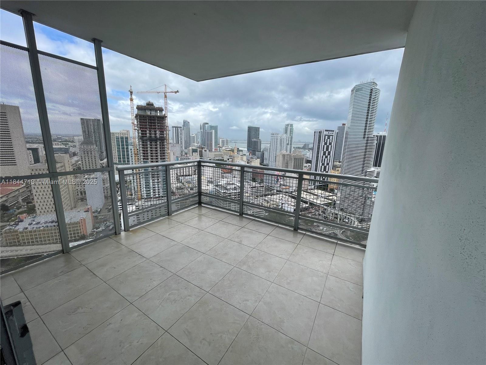 350 S Miami Ave #3709, Miami FL 33130