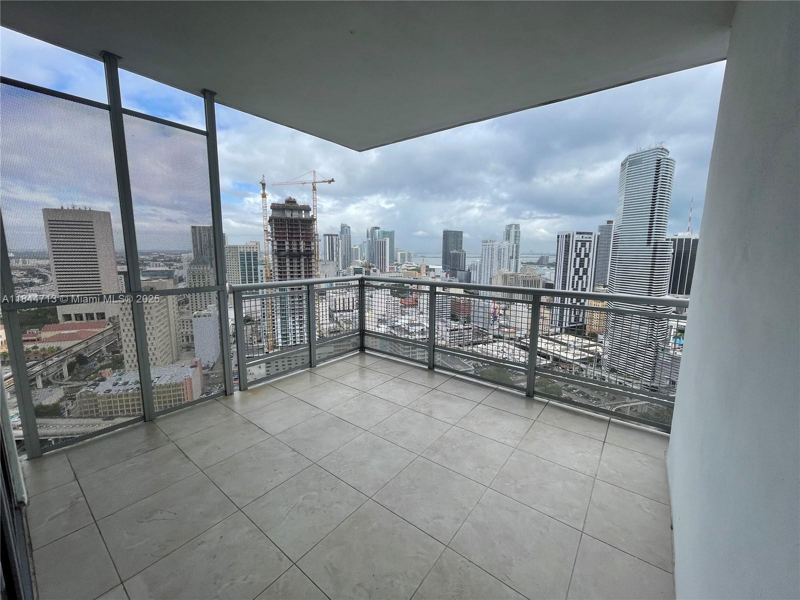 350 S Miami Ave #3709, Miami FL 33130