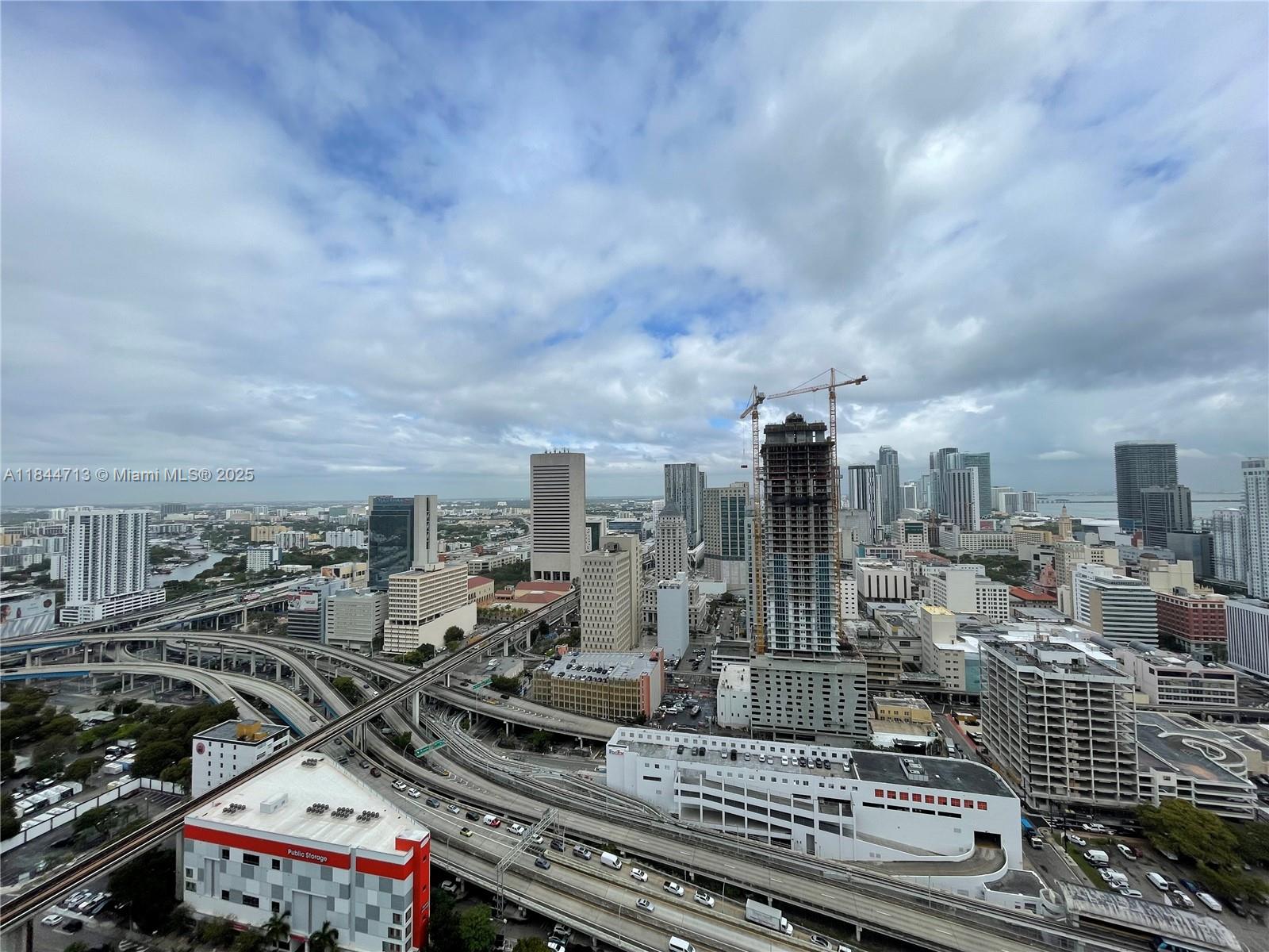 350 S Miami Ave #3709, Miami FL 33130