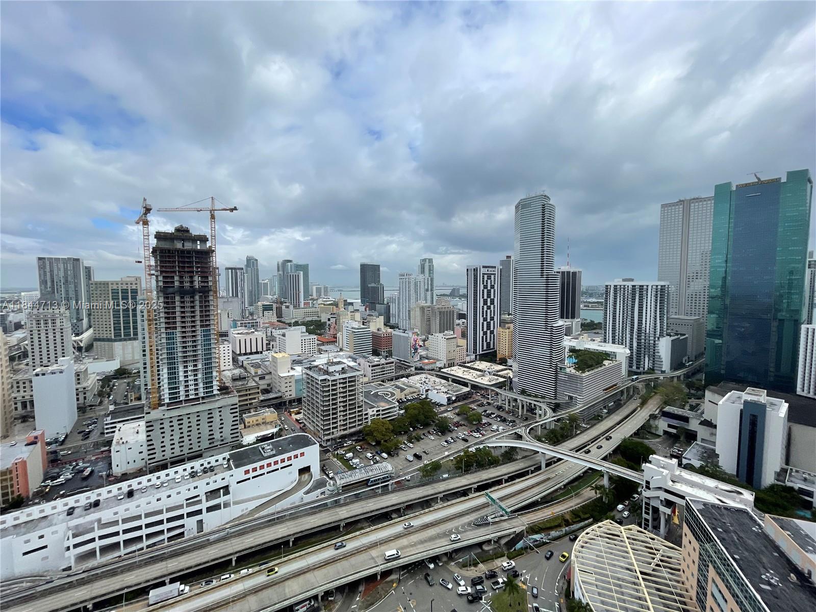 350 S Miami Ave #3709, Miami FL 33130