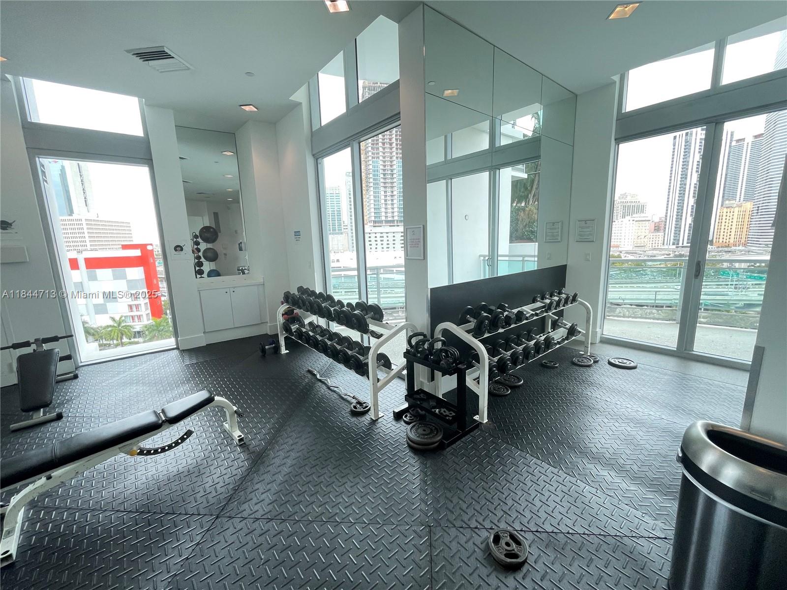350 S Miami Ave #3709, Miami FL 33130