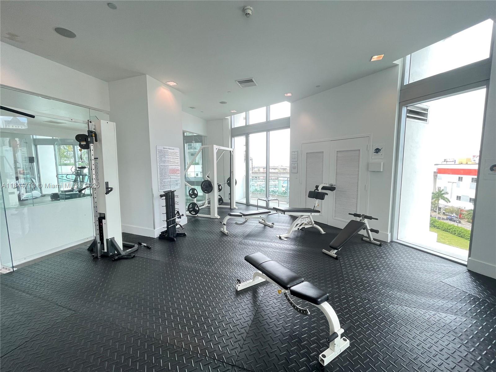 350 S Miami Ave #3709, Miami FL 33130