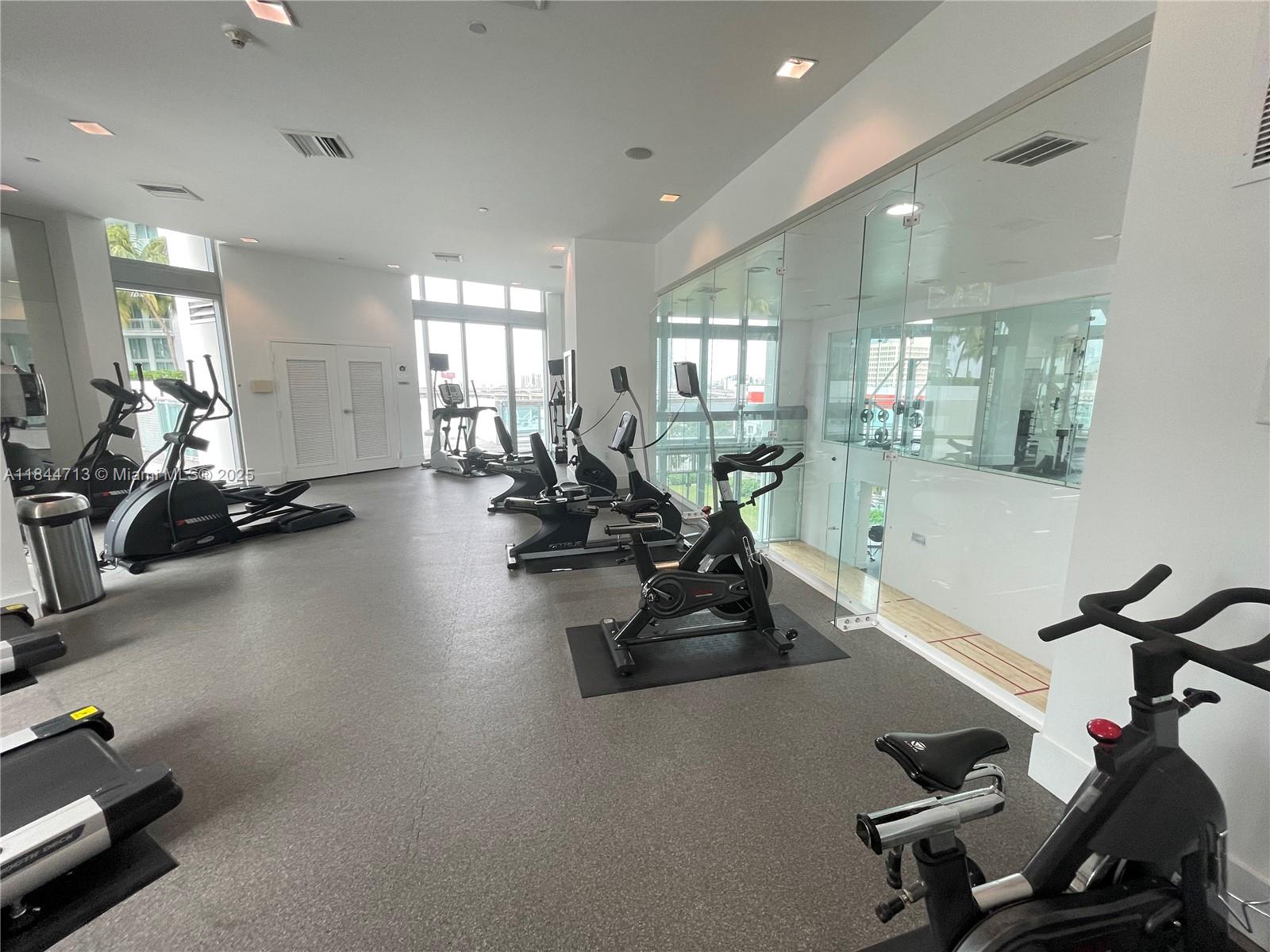 350 S Miami Ave #3709, Miami FL 33130